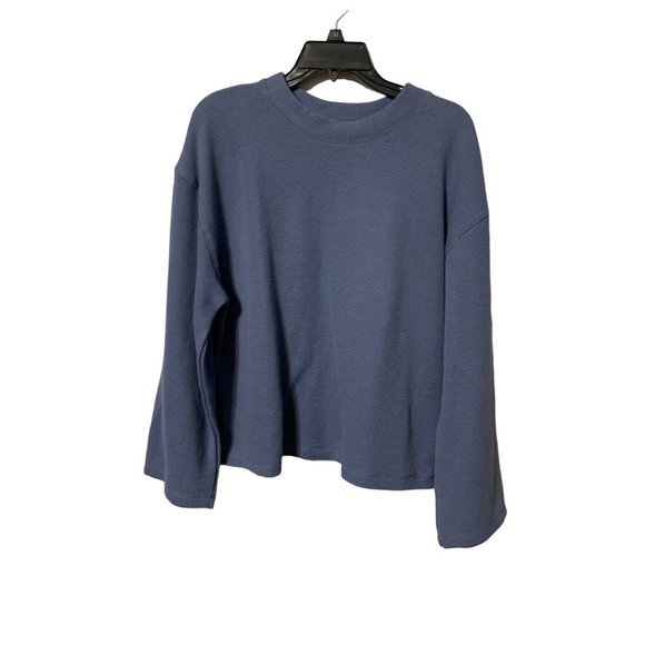 A New Day Women's Blue Gray Pull Over Top Size Medium Round Neck NWT - Picture 1 of 4